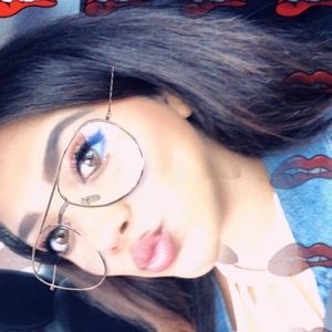 Meet your Posher, Victoria